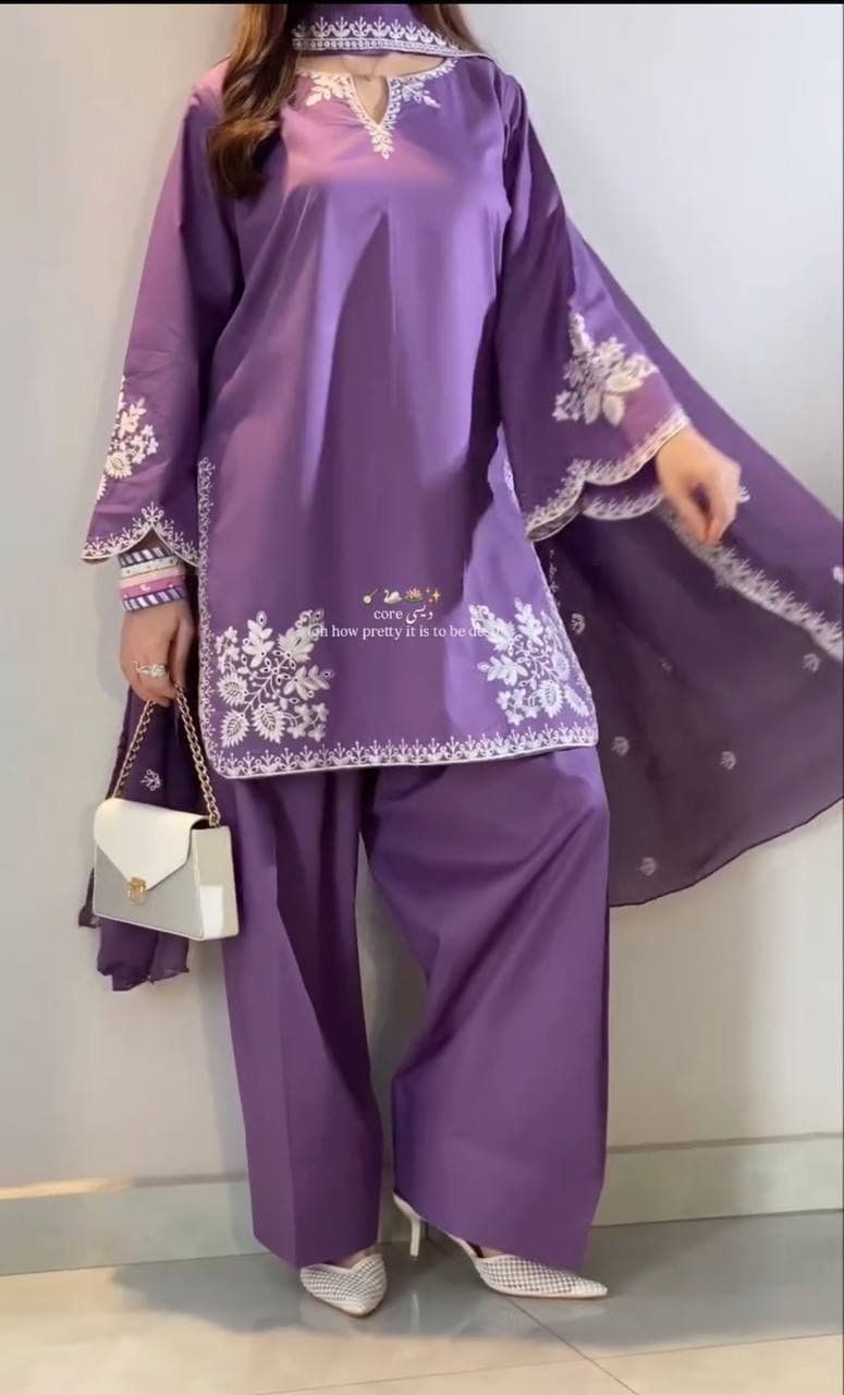 Graceful in purple, redefining elegance with modern ethnic charm thumbnail 4