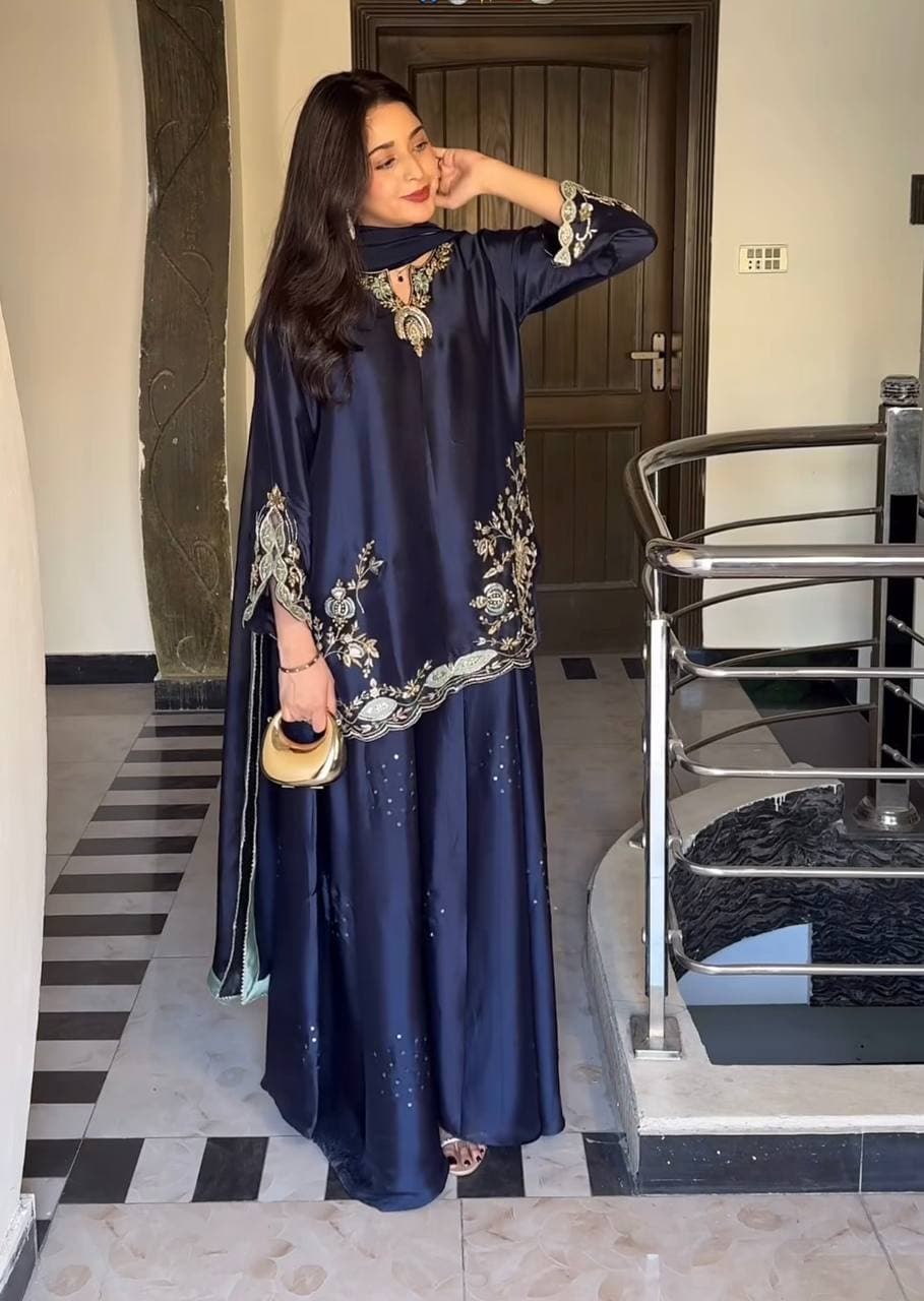 Elegant Midnight Blue Ethnic Kurta Palazzo Set thumbnail 2