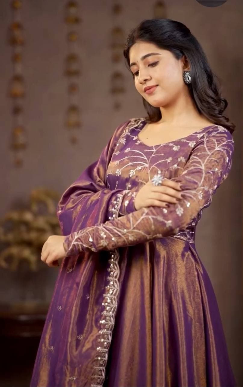 Contemporary Charm in Ethnic Wear thumbnail 5