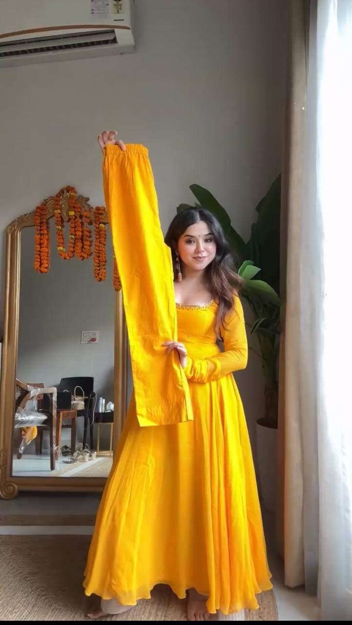 Radiant Elegance: A Yellow Dress Enchantment Unveiled thumbnail 3