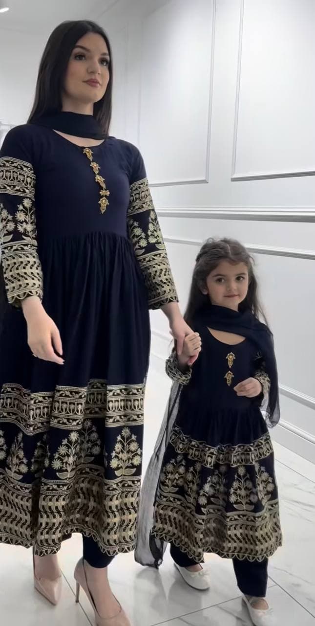 Navy Blue Embroidered Rayon Anarkali Kurta Set with Pant & Dupatta thumbnail 6