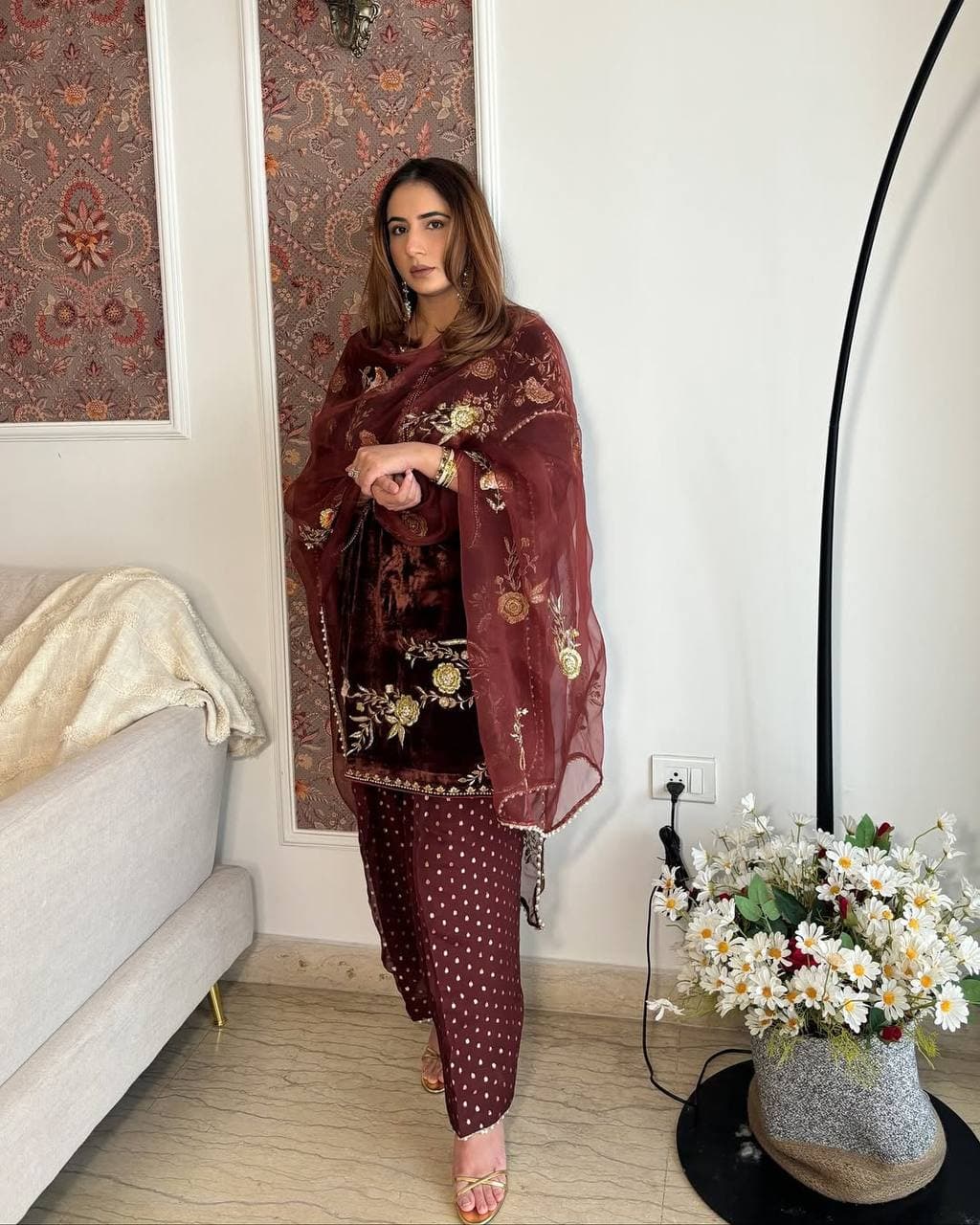 Luxury Maroon Velvet Embroidery Ensemble thumbnail 2