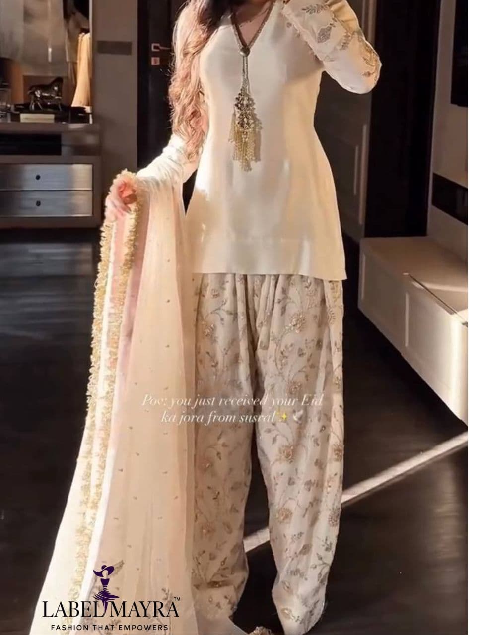 Elegant  Ofwhite Punjabi Suit with Floral Plazzo Set thumbnail 4