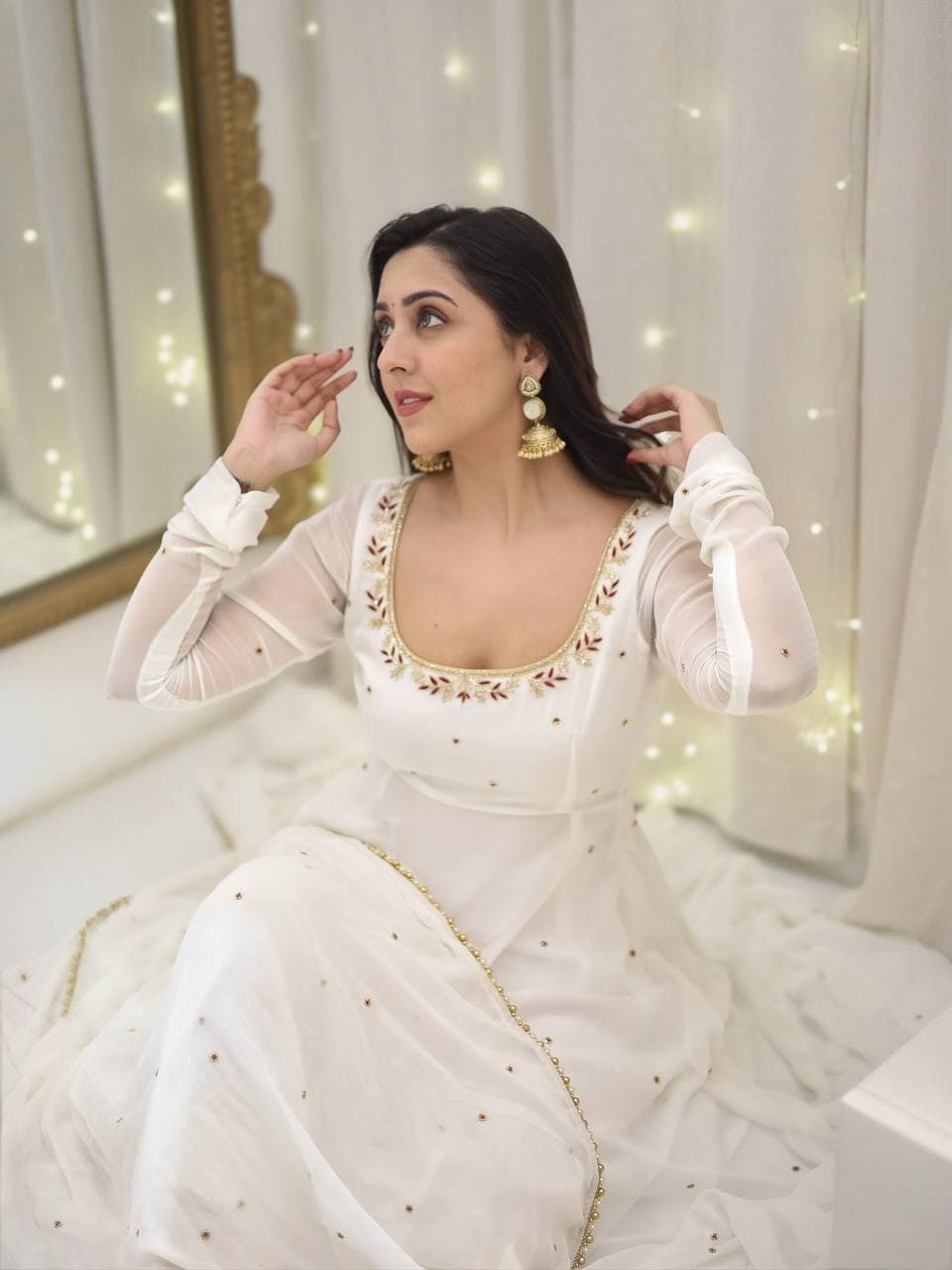The Enchantment of a White Anarkali Dress thumbnail 3