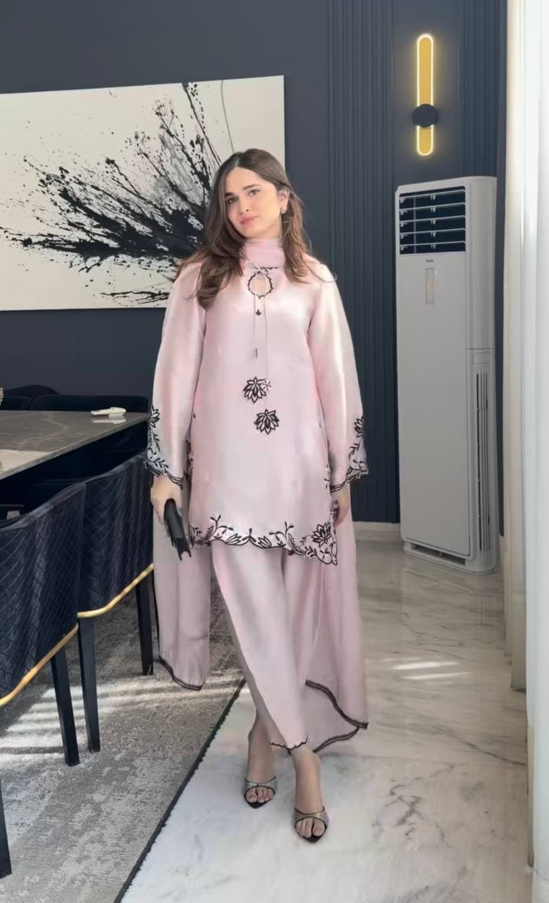 Blush Pink Embroidered Lawn Suit with Elegant Dupatta for Festive Summer Fashion thumbnail 4