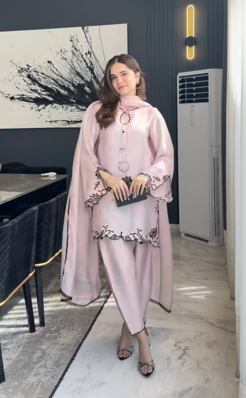 Blush Pink Embroidered Lawn Suit with Elegant Dupatta for Festive Summer Fashion thumbnail 3