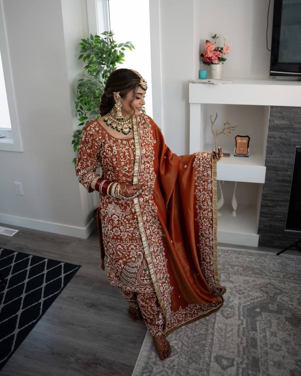 Stunning Indian Wedding Attire in Luxurious thumbnail 3