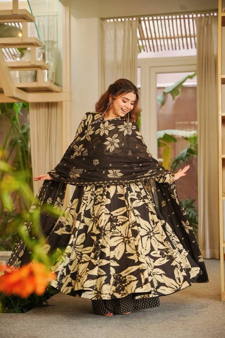 Classic Ethnic Glam in Black & Beige
