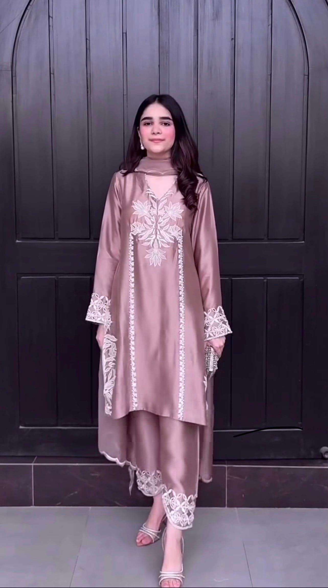 Luxurious Suit Adorned with Intricate thumbnail 3