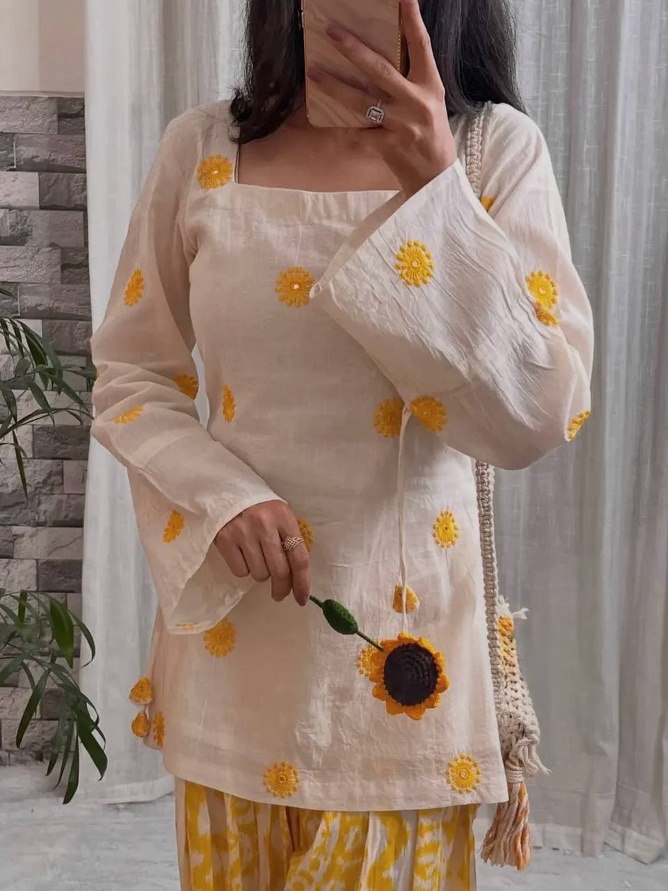 Women's White Sunflower Kurti with Yellow Printed  Farshi Pant Set thumbnail 3