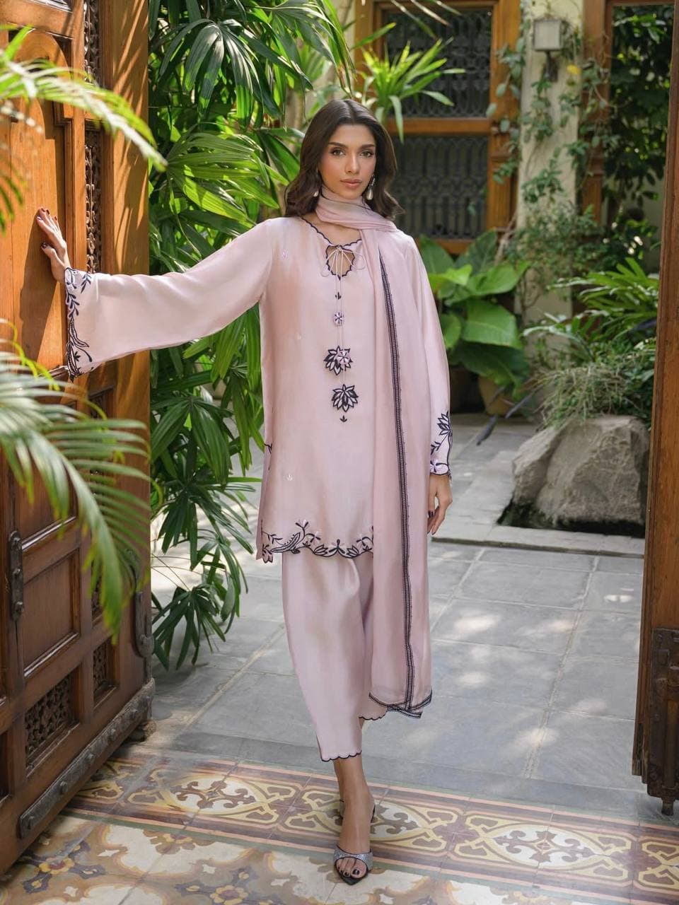 Blush Pink Embroidered Lawn Suit with Elegant Dupatta for Festive Summer Fashion thumbnail 7