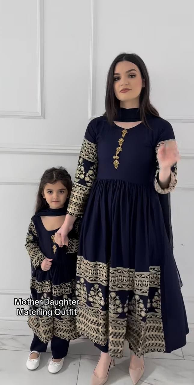 Navy Blue Embroidered Rayon Anarkali Kurta Set with Pant & Dupatta thumbnail 5