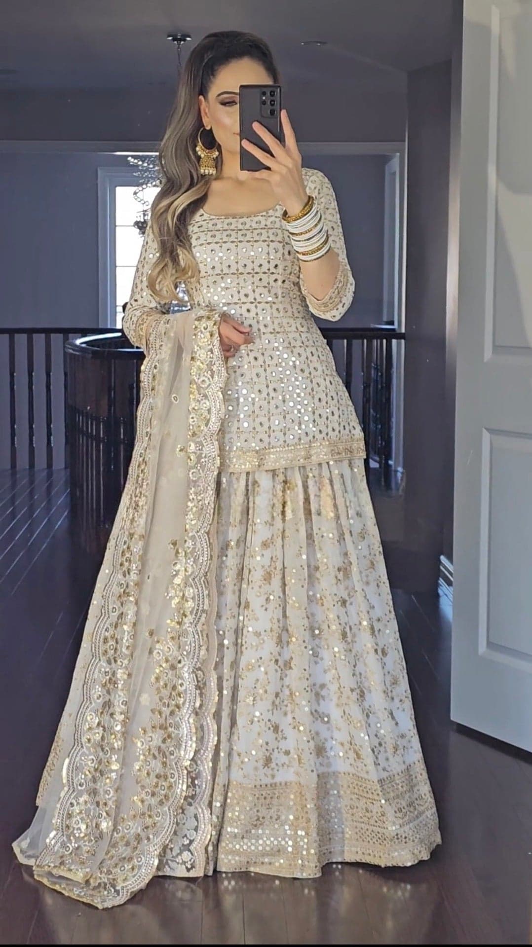 New Designer Party Wear Look Top , Lengha  And Dupatta thumbnail 3
