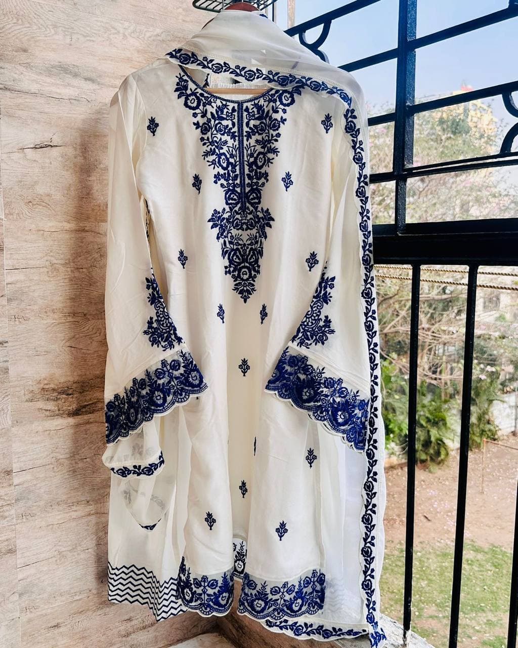 Premium White A-Line Kurti with Royal Blue Thread Work thumbnail 4