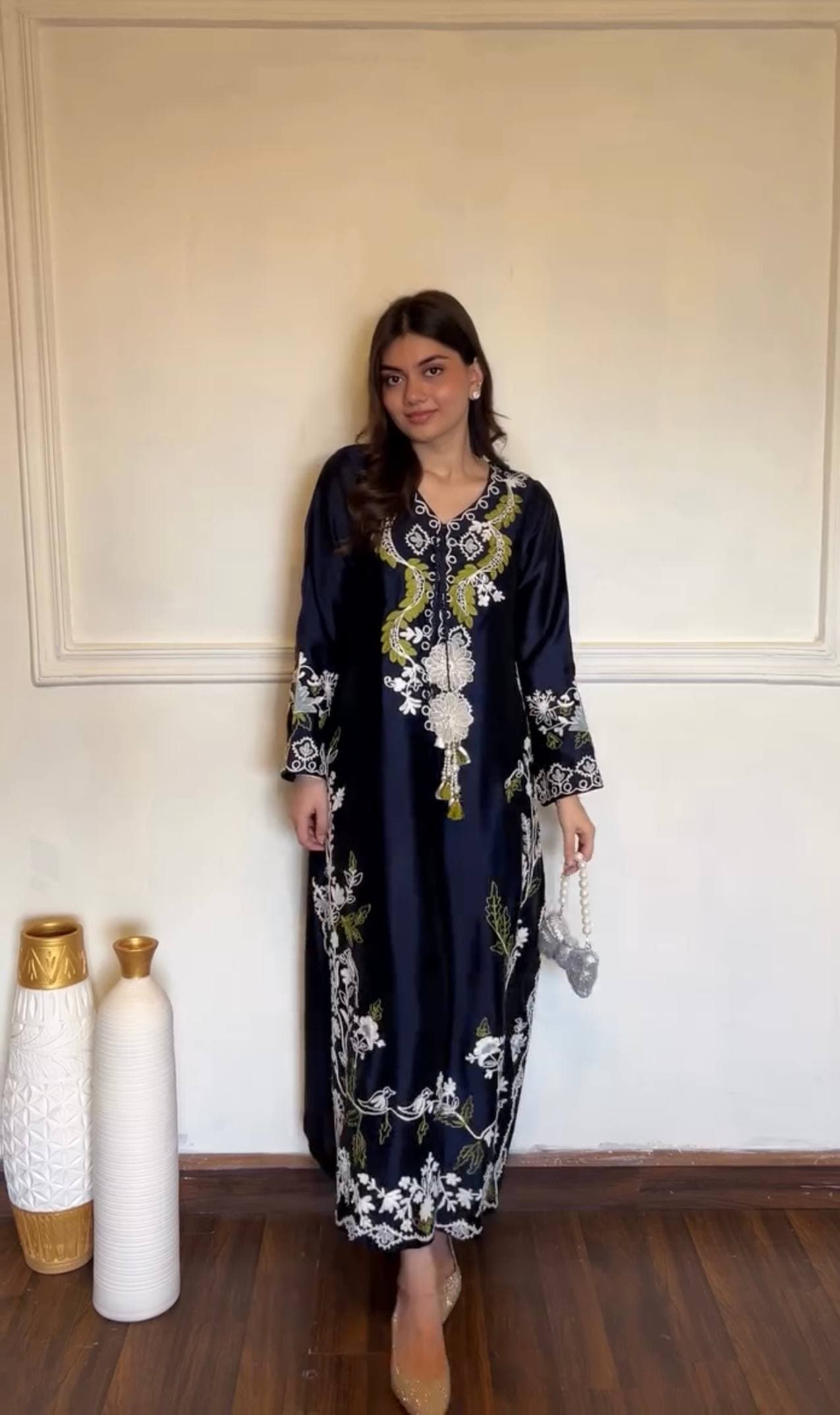 Premium Navy Blue Floral Thread Embroidered Straight Kurta for Women thumbnail 3