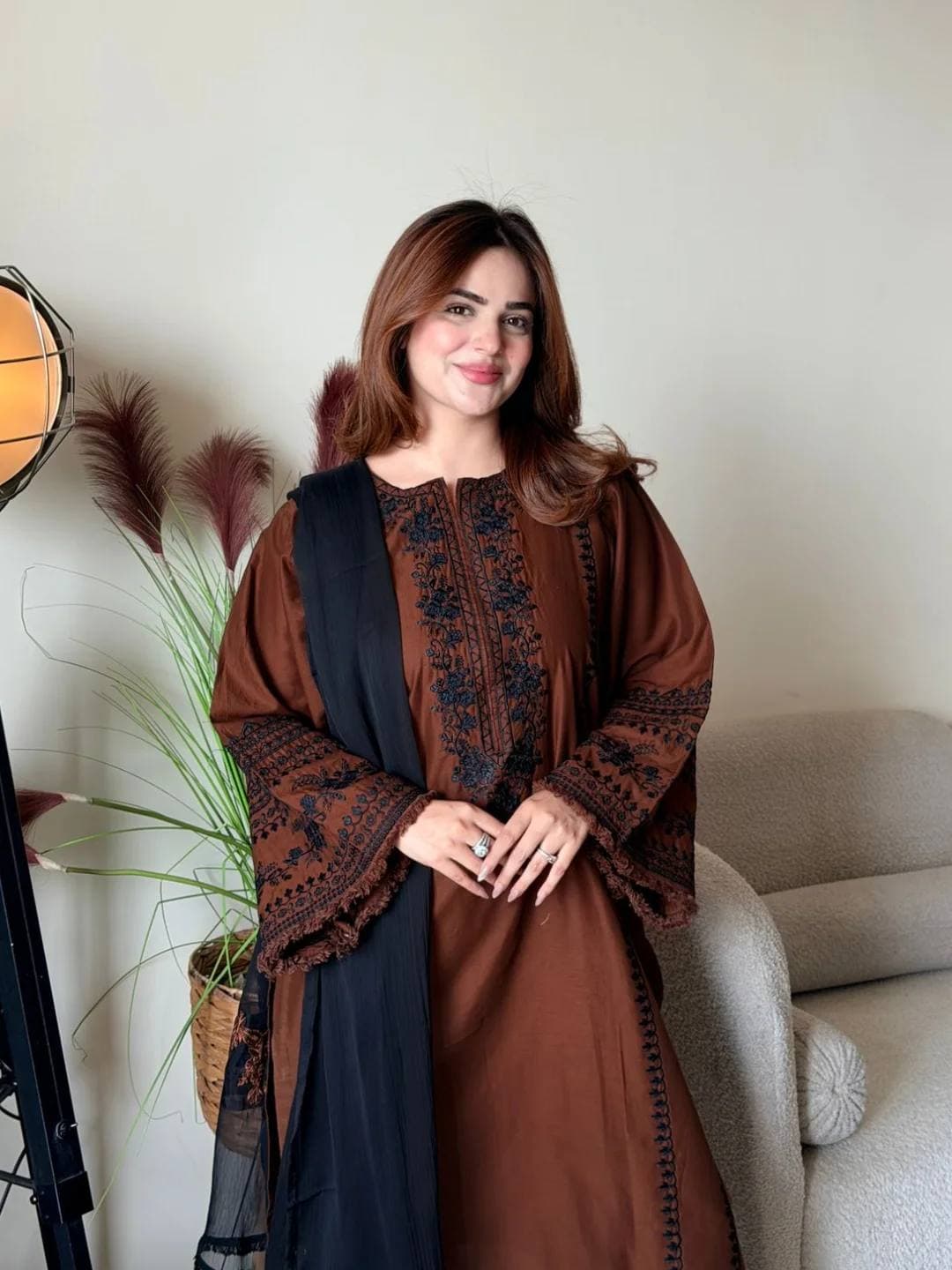 Women's Coffee Brown Embroidered Straight Kurta Set with Black Dupatta & Straight Pants thumbnail 9