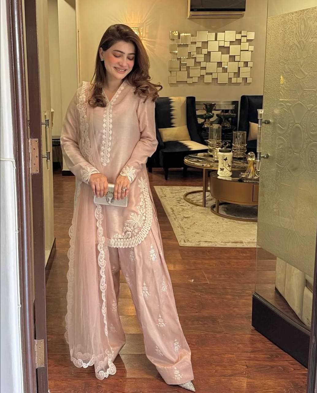 Chic Confidence: Embracing Style and Grace in a Striking Pink Ensemble thumbnail 3