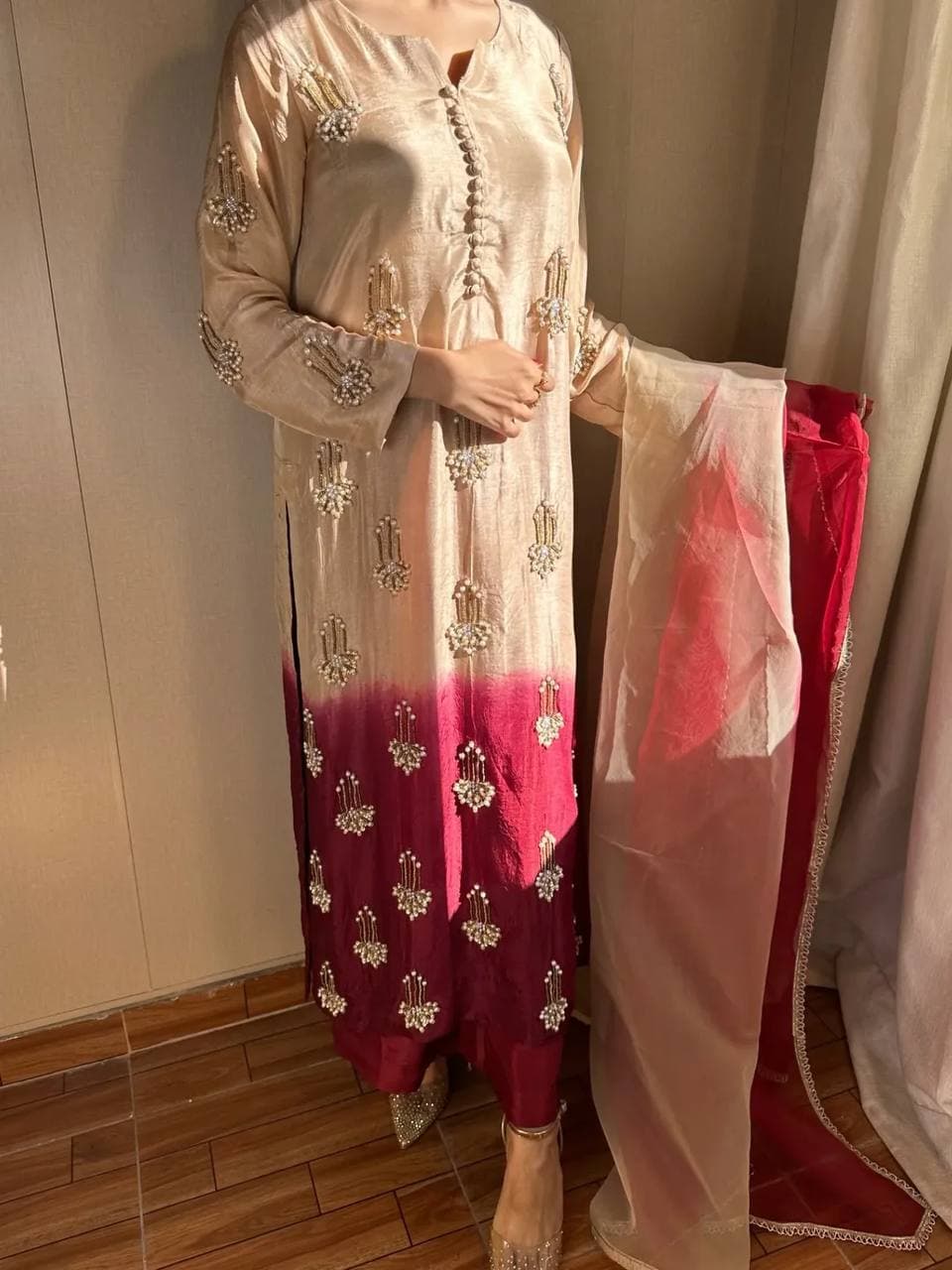 Graceful ethnic look with rich maroon dupatta and classy beige kurta vibes thumbnail 5
