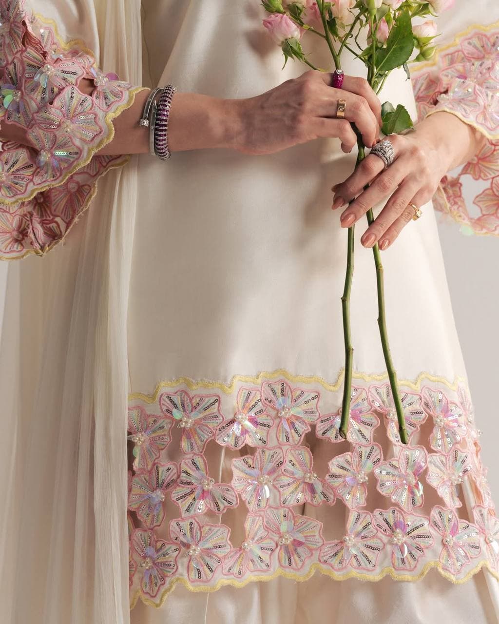 Where Minimalism Meets Luxury – A Stunning Ethnic Look Adorned with Subtle Embroidery, Pearls, and Romantic Floral Vibes thumbnail 6
