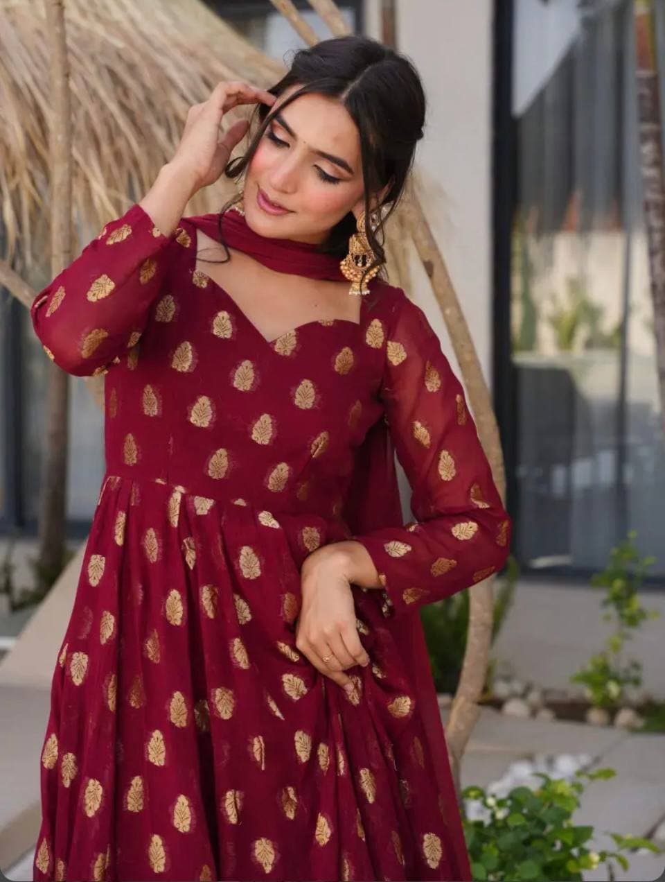 Luxurious Maroon Anarkali Suit with Intricate Embroidery thumbnail 4